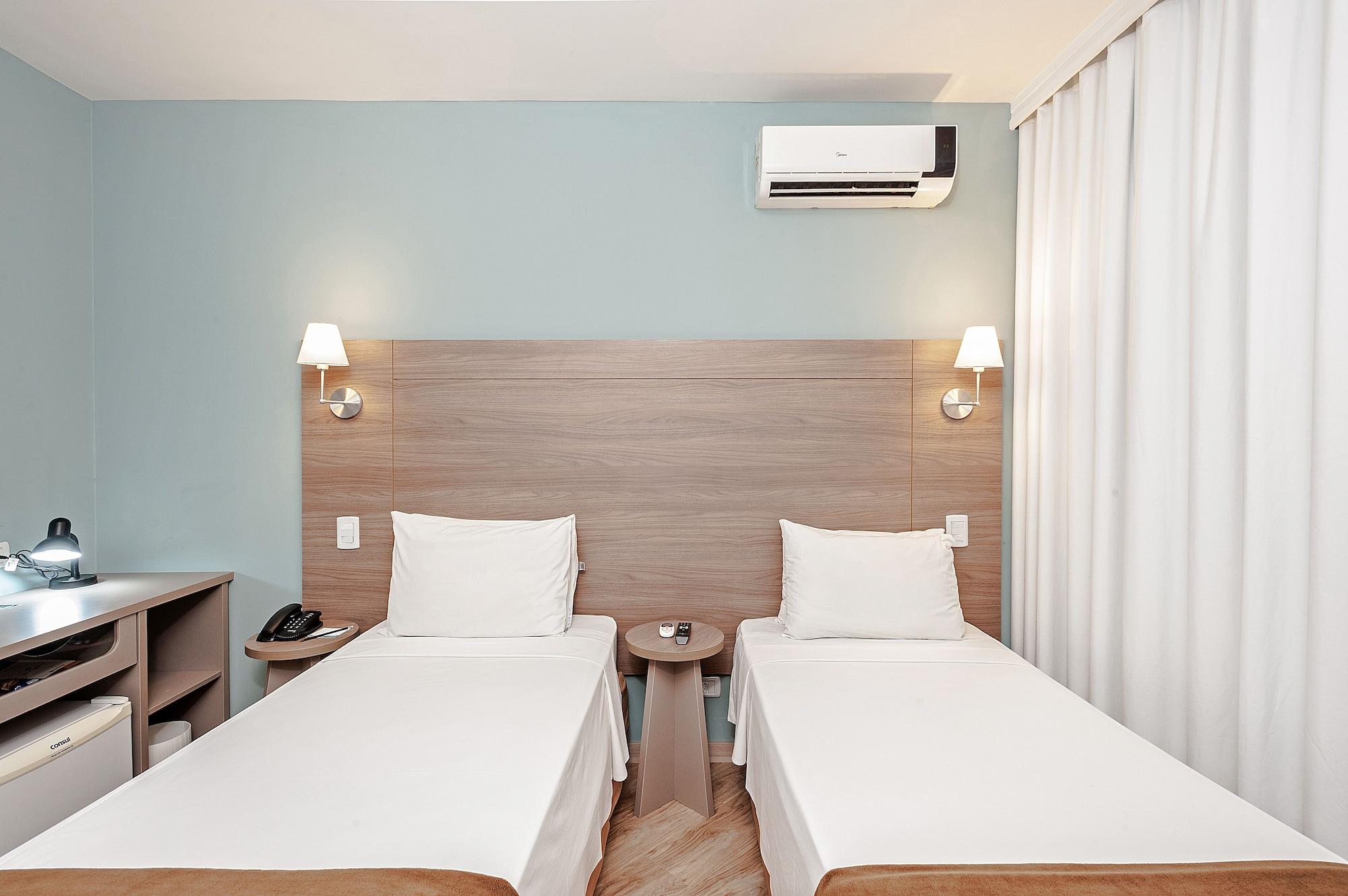 Slim Curitiba Alto Da XV Hotel Exterior photo