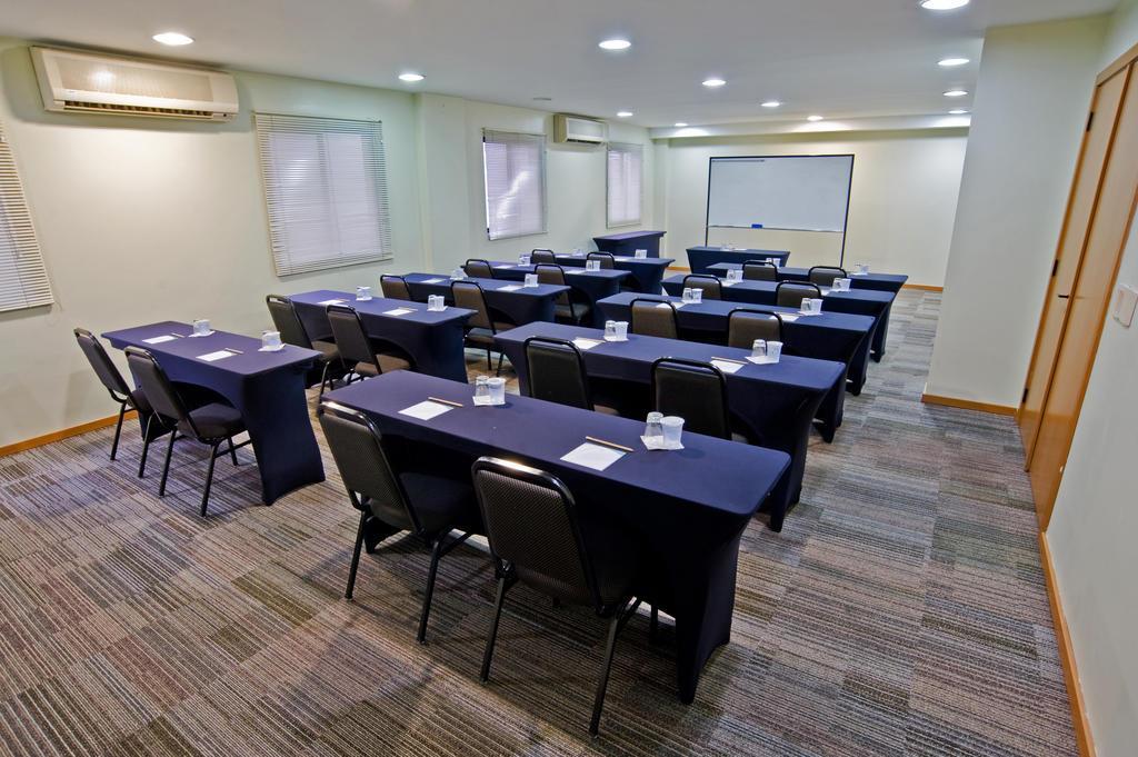 Slim Curitiba Alto Da XV Hotel Exterior photo